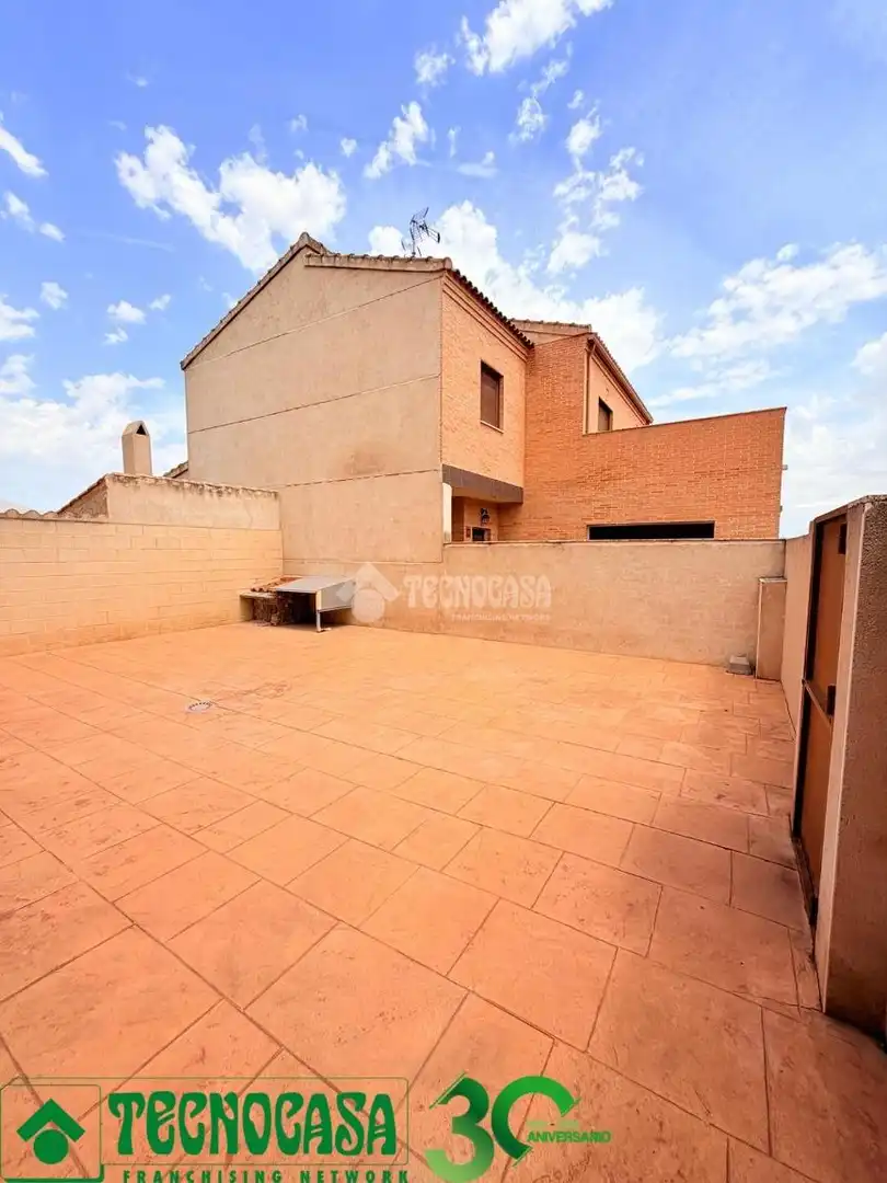 Terraza de Casa adosada en venta en Burujón con Aire acondicionado, Calefacción y Terraza