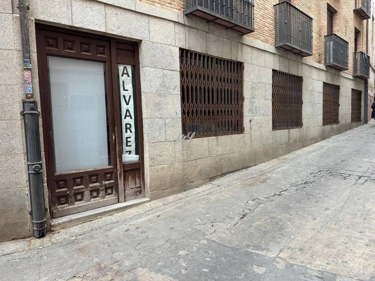 Exterior view of Premises for sale in  Toledo Capital