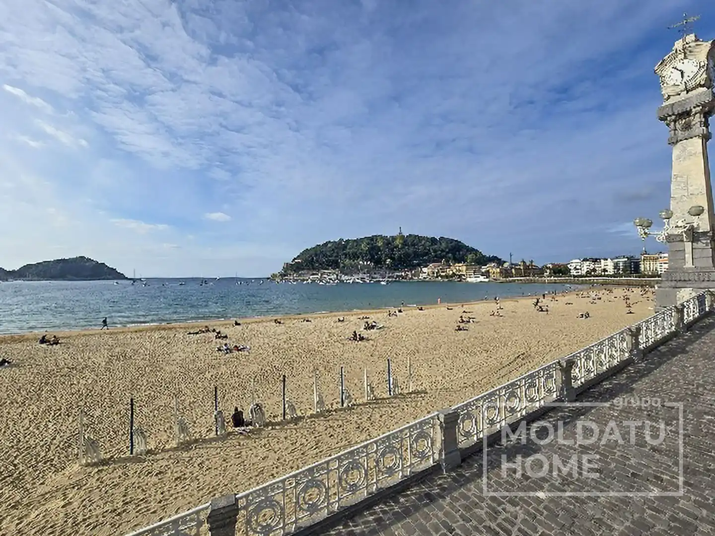 Exterior view of Apartments for sale in Donostia - San Sebastián   with Heating, Terrace and Furnished