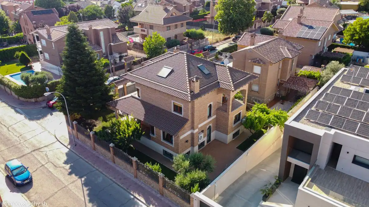 Vista exterior de Casa o chalet en venta en Alcalá de Henares con Aire acondicionado, Calefacción y Jardín privado