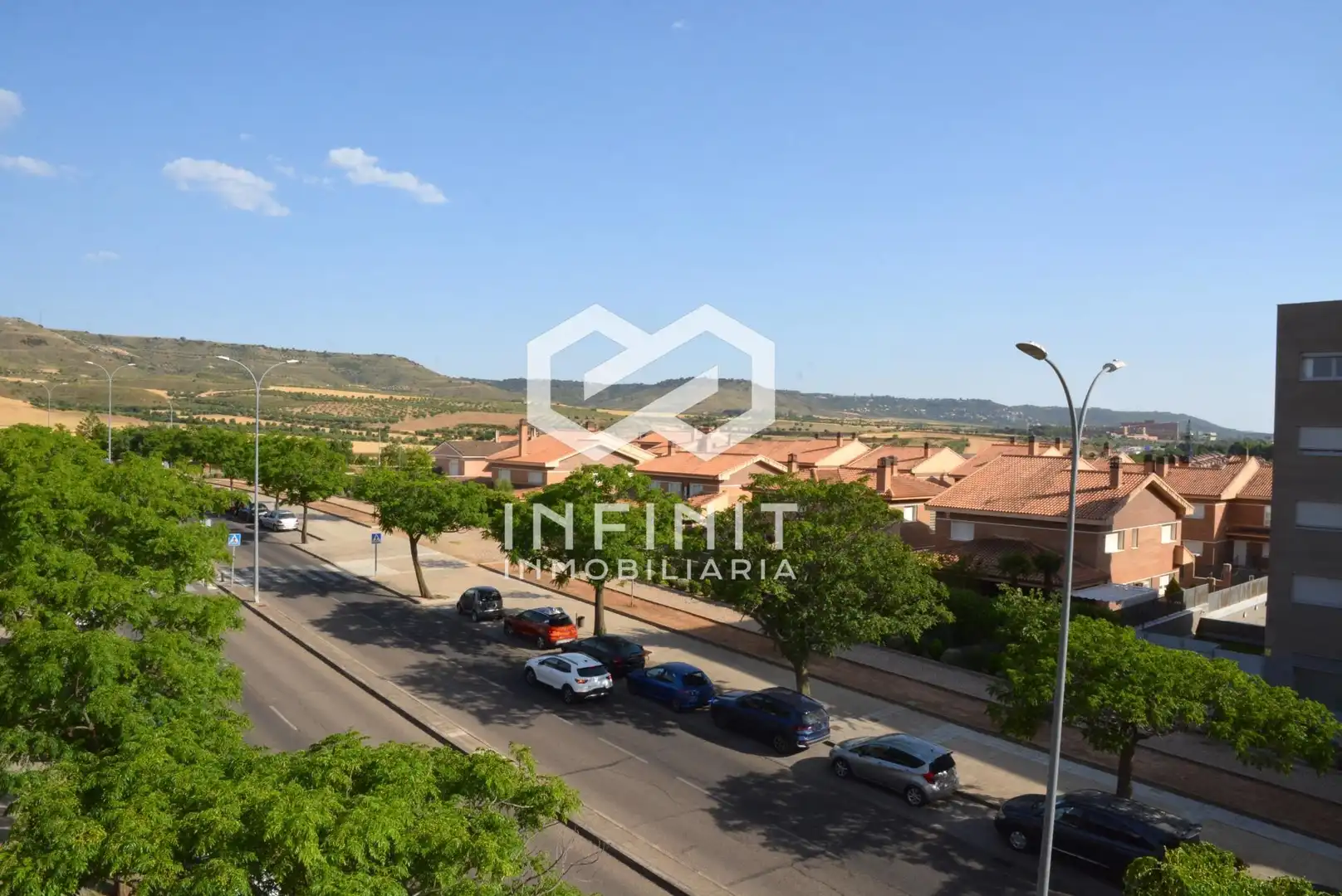 Vista exterior de Piso en venta en Guadalajara con Calefacción, Terraza y Trastero