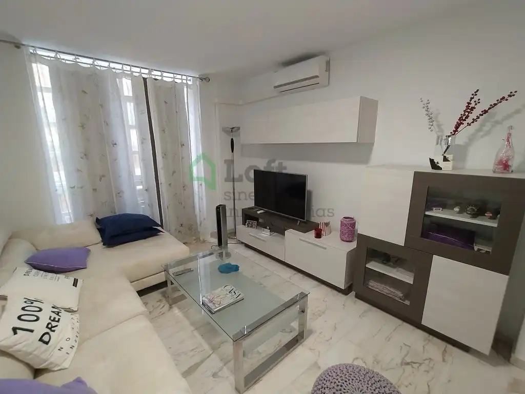 Apartamento con ascensor en venta en Casco Antiguo, imagen 4