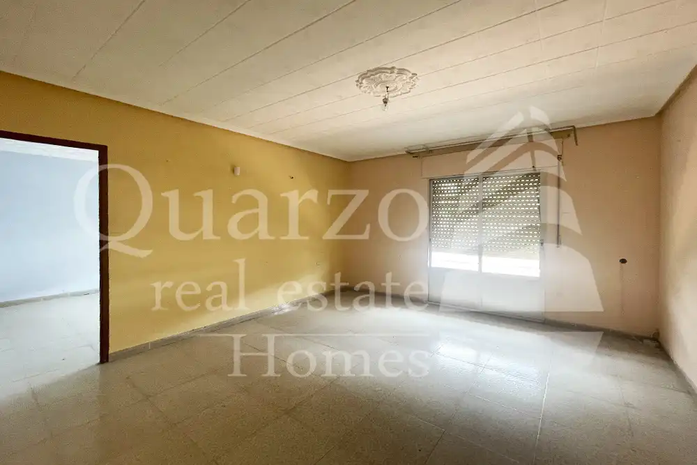 Sala de estar de Casa adosada en venta en Quintanar de la Orden