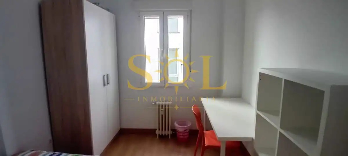 Schlafzimmer von Wohnung zur Miete in León Capital  mit Heizung, Terrasse und Möbliert