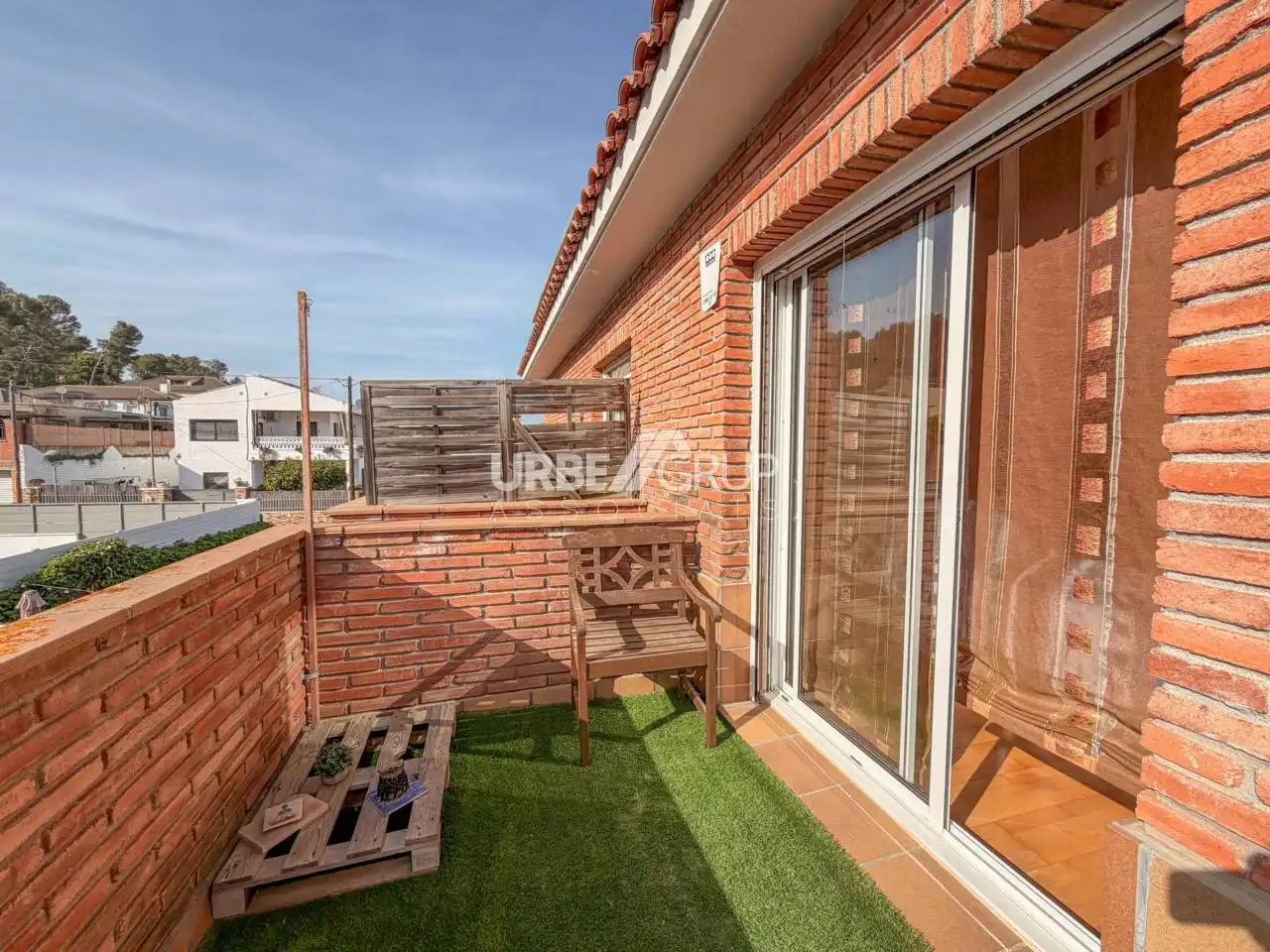 Terrassa de Casa adosada en venda en Terrassa amb Calefacció, Jardí privat i Terrassa