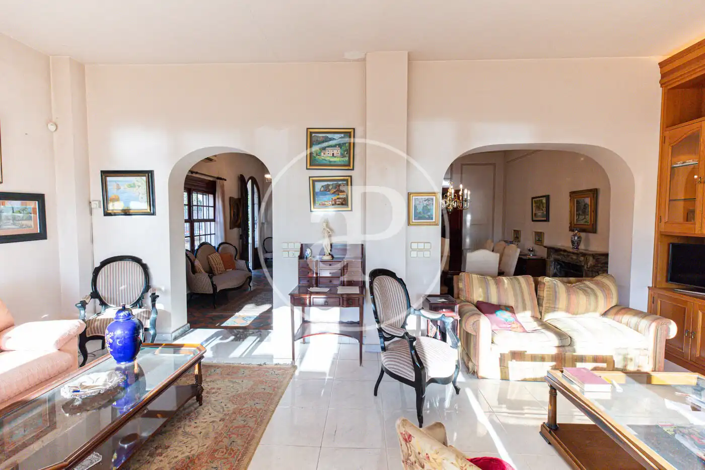 Houses for sale in Carrer de Victorio Luzuriaga, Sant Agustí