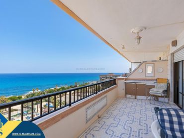 Flat with pool for sale in La Mata