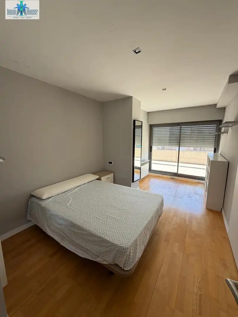 Bedroom of Attic for rent in Albacete  with Air Conditioner, Heating and Parquet flooring