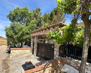 Exterior view of House or chalet for sale in Olmeda del Rey  with Terrace