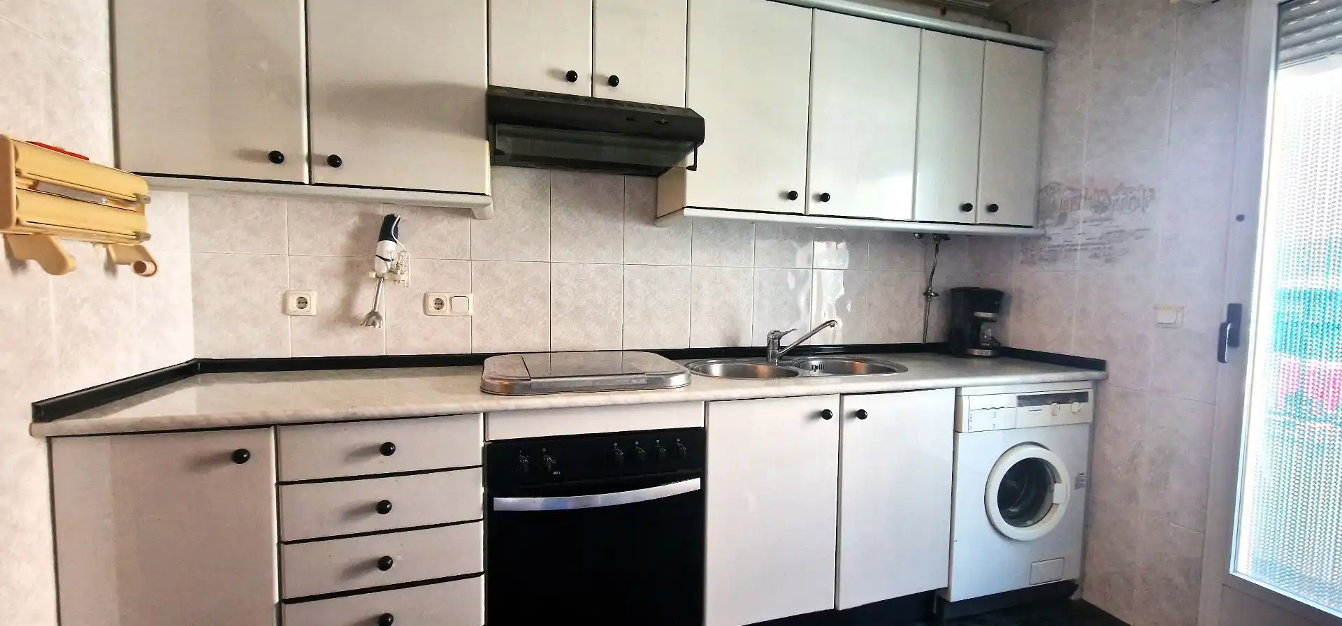 Küche von Wohnung zum Verkauf in Aldeanueva de la Vera mit Klimaanlage, Terrasse und Möbliert