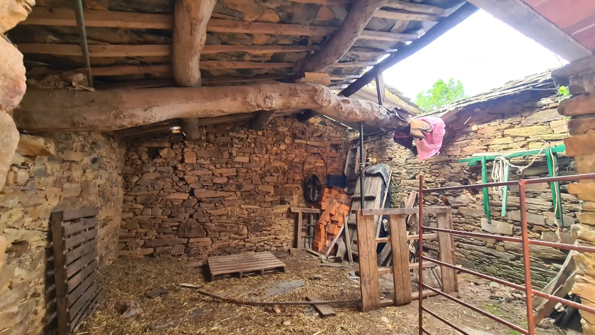 Vista exterior de Casa o xalet en venda en Gallegos del Río