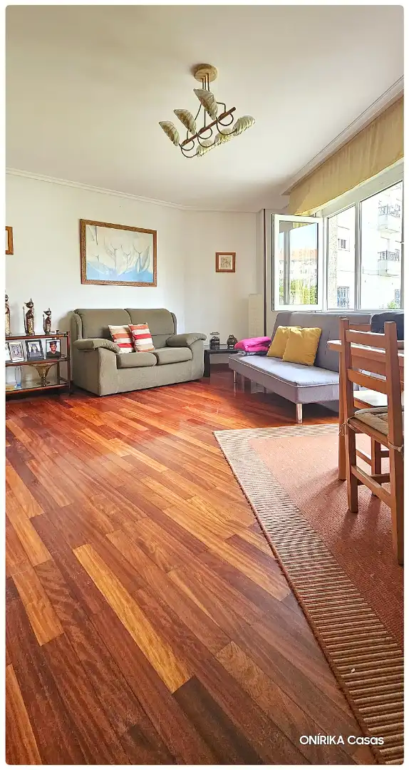 Sala de estar de Piso en venta en Ames con Calefacción, Amueblado y Horno