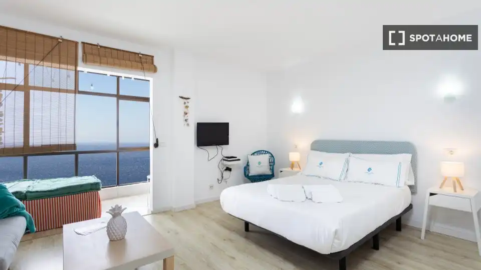 Schlafzimmer von Wohnungen zur untervermieten in San Cristóbal de la Laguna mit Klimaanlage, Terrasse und Möbliert