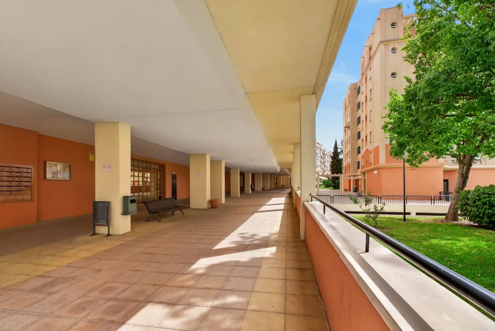 Vista exterior de Piso en venta en Málaga con Aire acondicionado