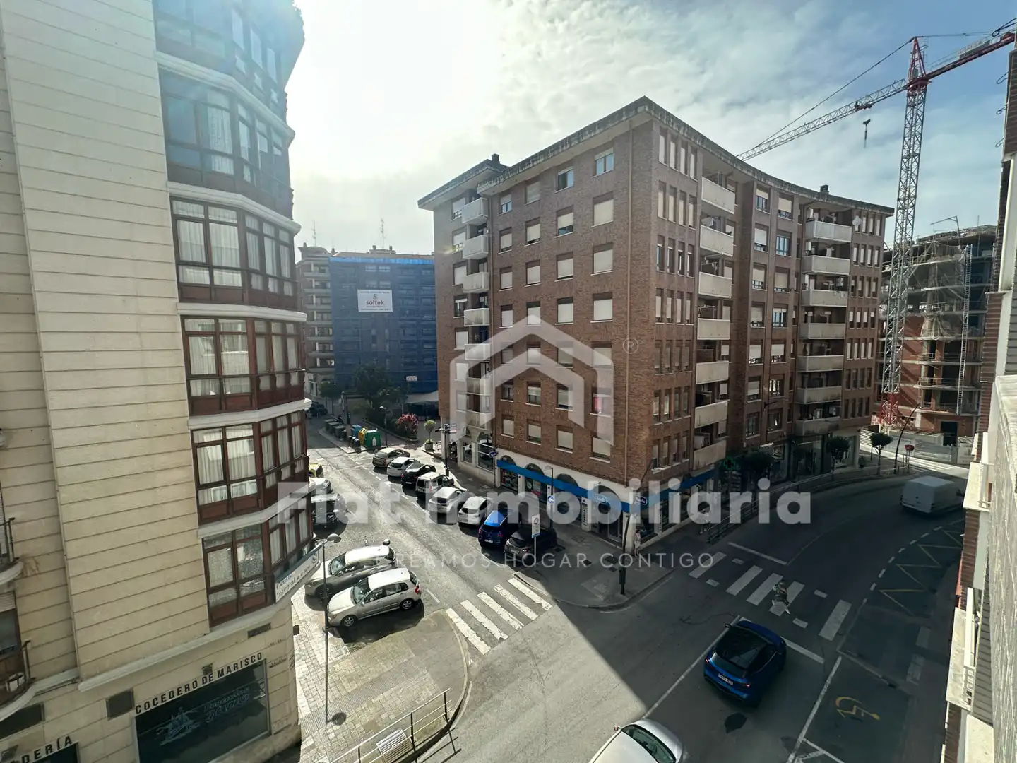 Flat with terrace for sale in Calle de la Ronda 5