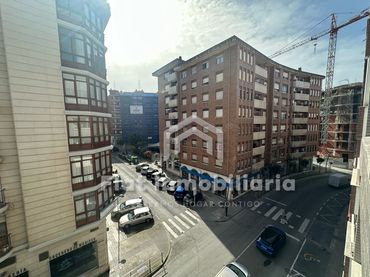 Appartamento con balcone in vendita a Calle de la Ronda 5