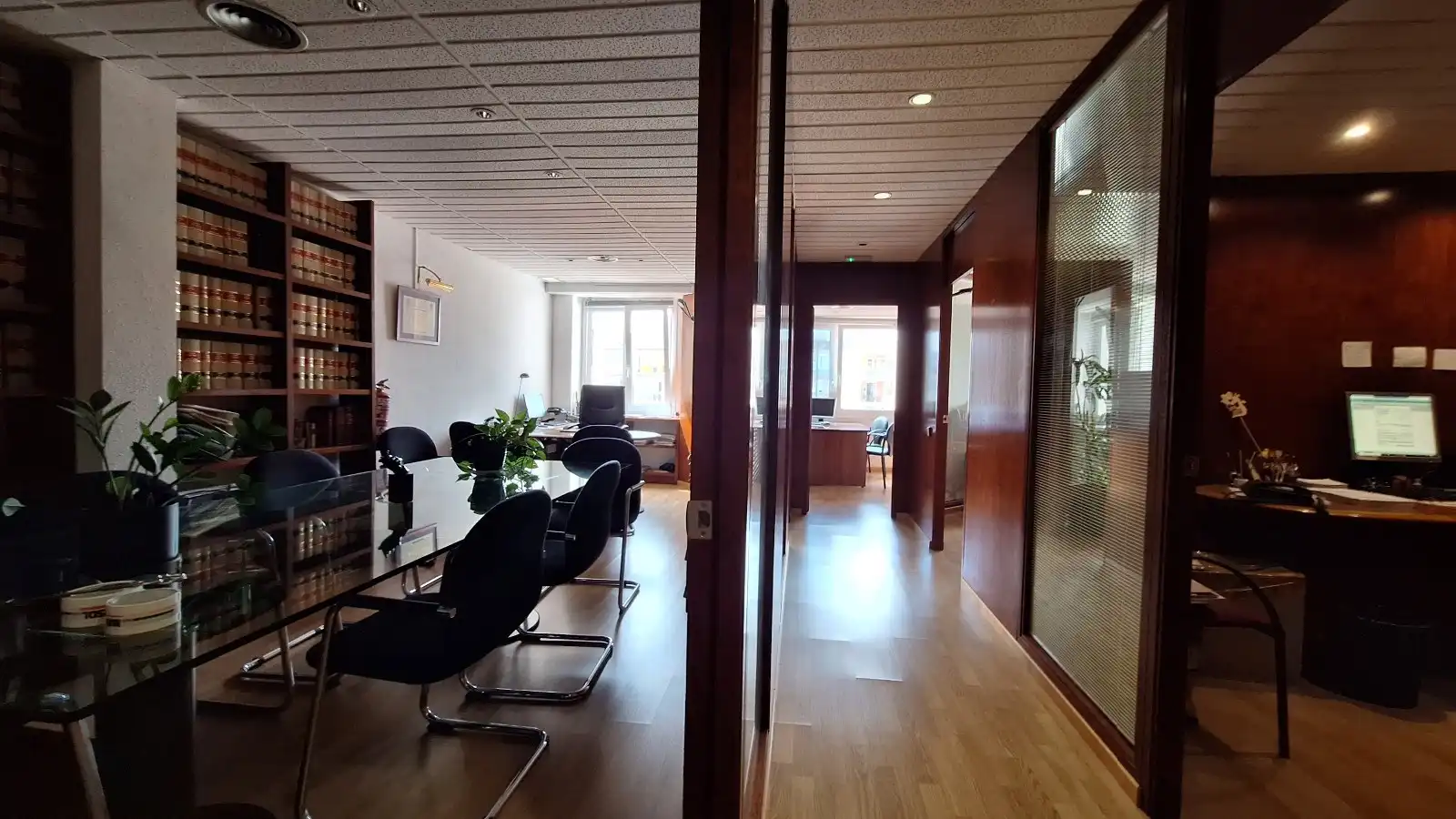 Office space to rent in D"ENRIC GRANADOS 111, imagen 2