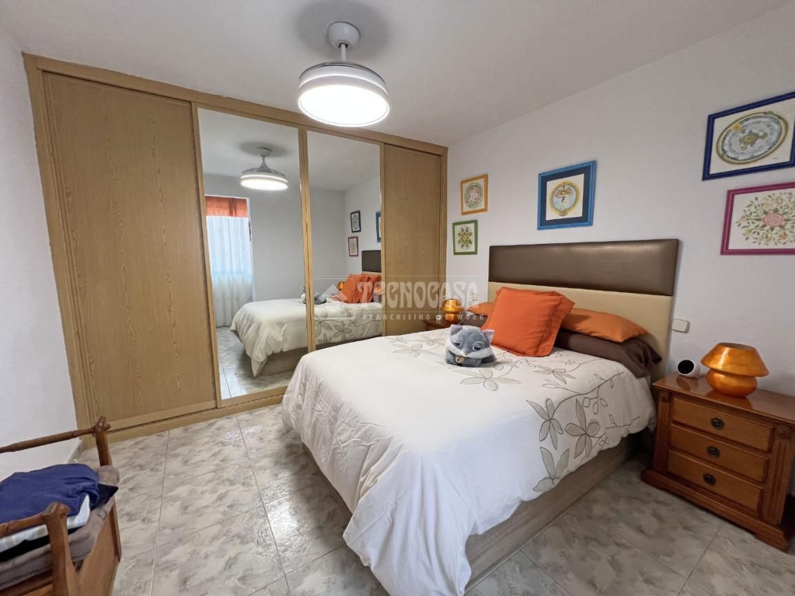 Dormitori de Pis en venda en  Madrid Capital amb Aire condicionat i Terrassa