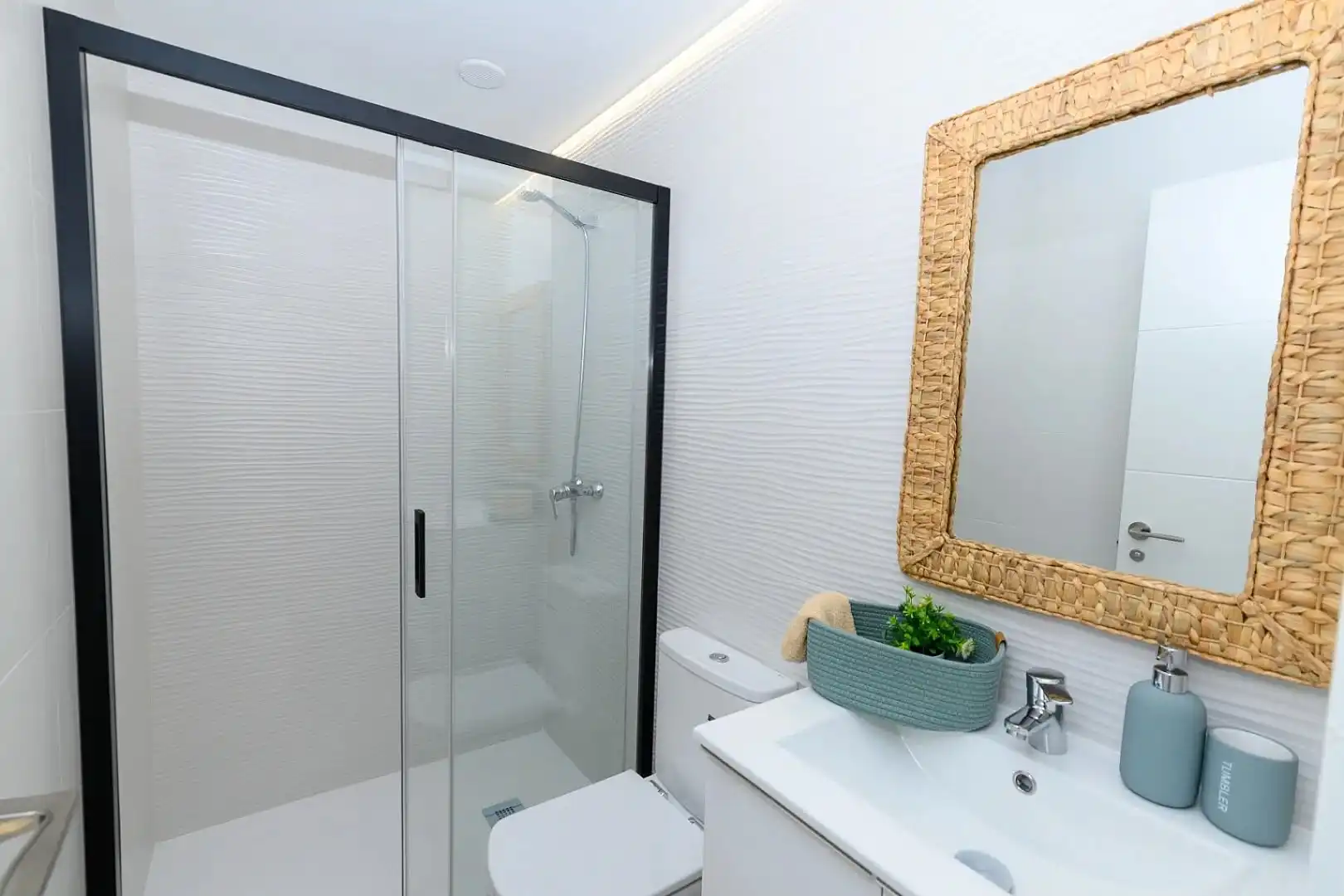 Apartment for sale in Playa del Acequión, Náufragos y Rocío del Mar, imagen 2