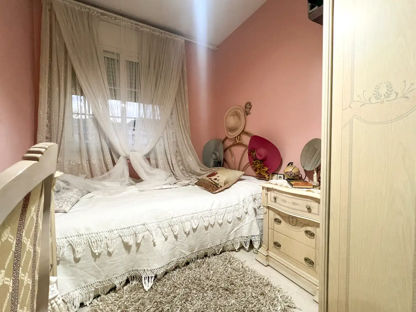 Schlafzimmer von Einfamilien-Reihenhaus zum Verkauf in Mollet del Vallès mit Klimaanlage, Heizung und Privatgarten