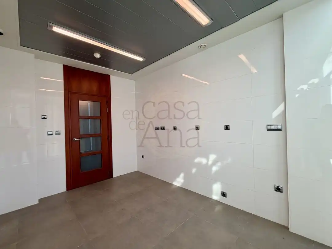 Piso en venta en Bilbao  con Aire acondicionado, Calefacción y Trastero