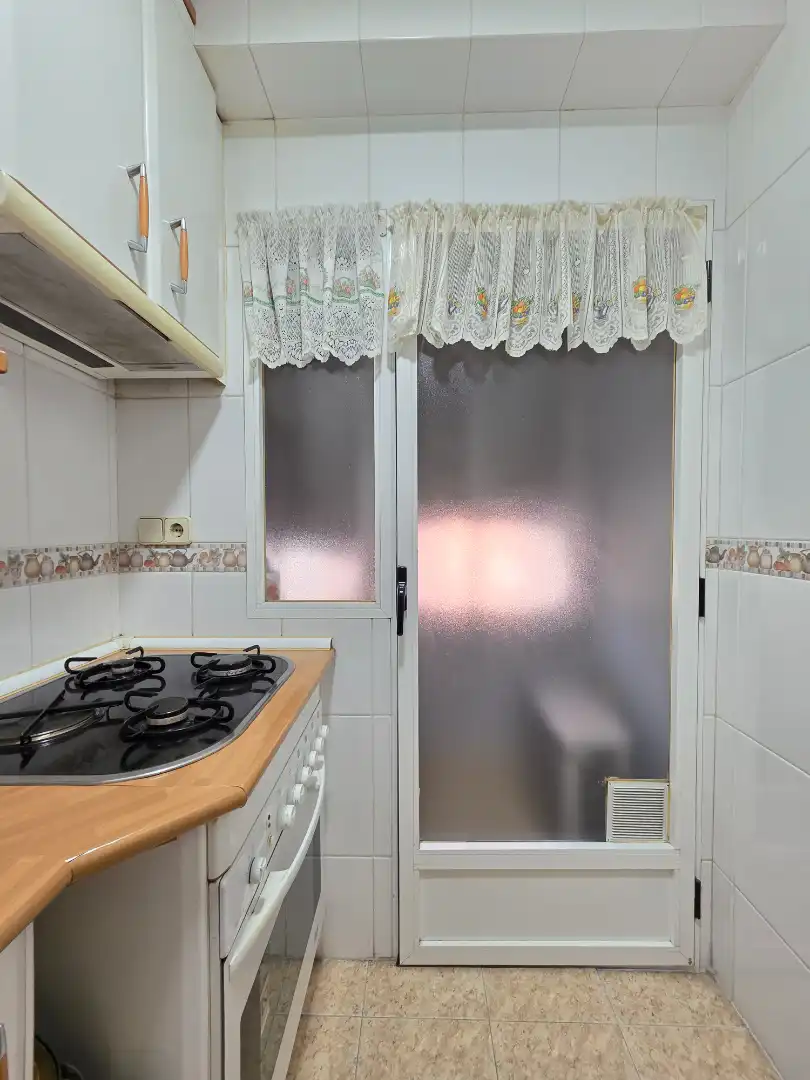 Flat for rent in Calle de Aguilón, Chopera