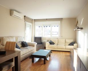 Living room of Flat for sale in Granollers  with Air Conditioner, Heating and Parquet flooring