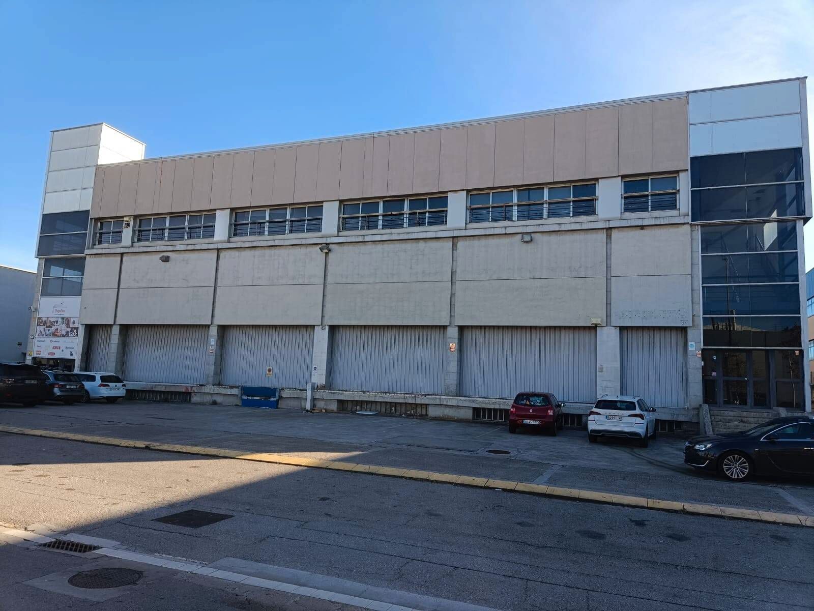 Exterior view of Industrial buildings for rent in L'Hospitalet de Llobregat