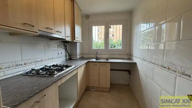 Cocina de Piso en venta en Figueres con Aire acondicionado, Calefacción y Trastero