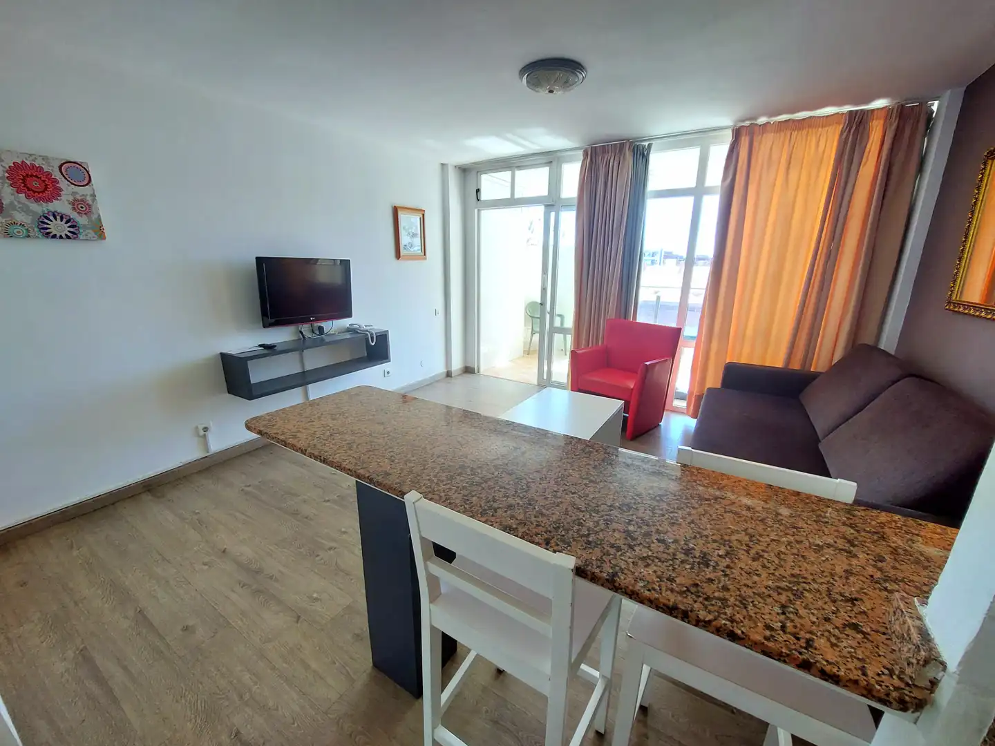 Wohnzimmer von Wohnungen zur Miete in San Bartolomé de Tirajana mit Möbliert, Waschmaschine und Mikrowelle