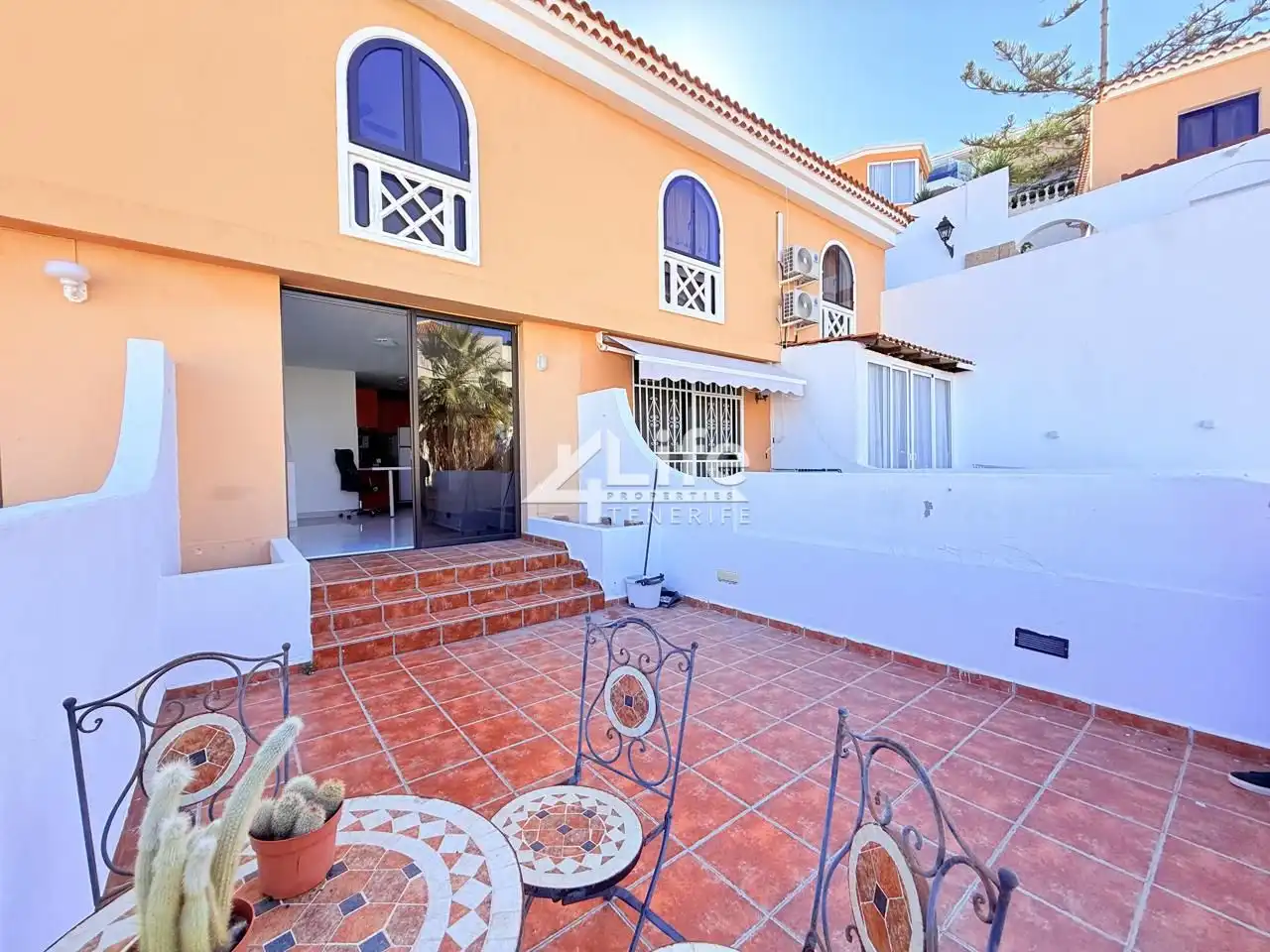 Vista exterior de Dúplex en venta en Adeje con Terraza