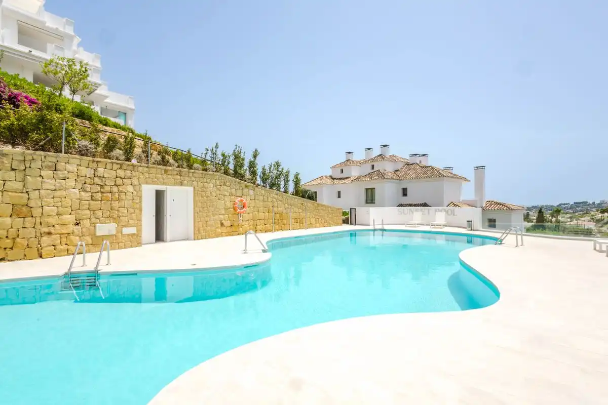 Wohnung mit Terrasse zum Verkauf in Nueva Andalucía, imagen 4