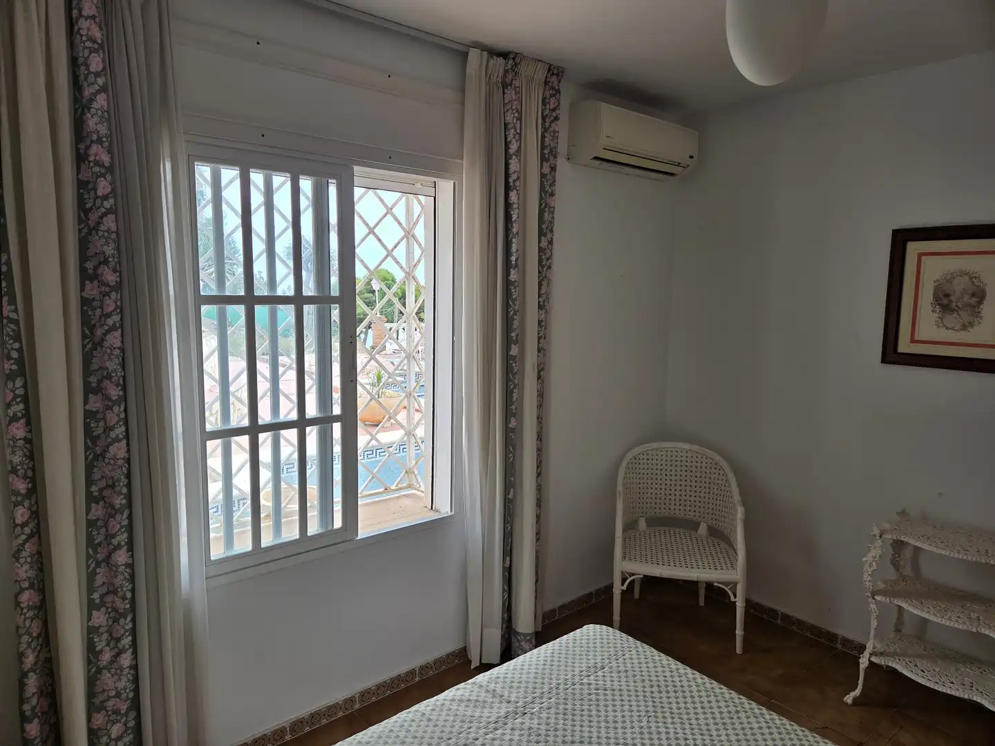 Habitación de Casa o chalet en venta en Vélez-Málaga con Aire acondicionado, Jardín privado y Terraza
