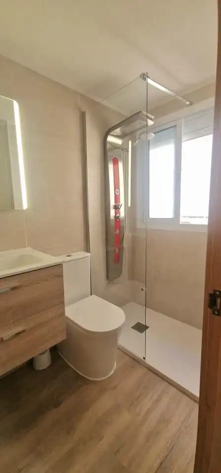 Baño de Piso en venta en Zaragoza con Aire acondicionado y Calefacción