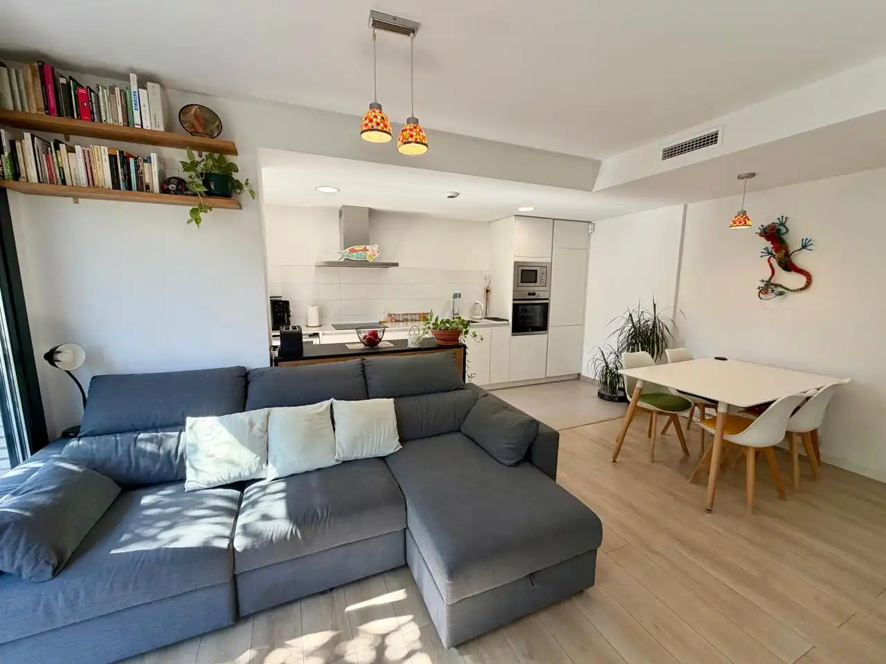 Sala de estar de Piso en venta en Montcada i Reixac con Aire acondicionado, Calefacción y Parquet