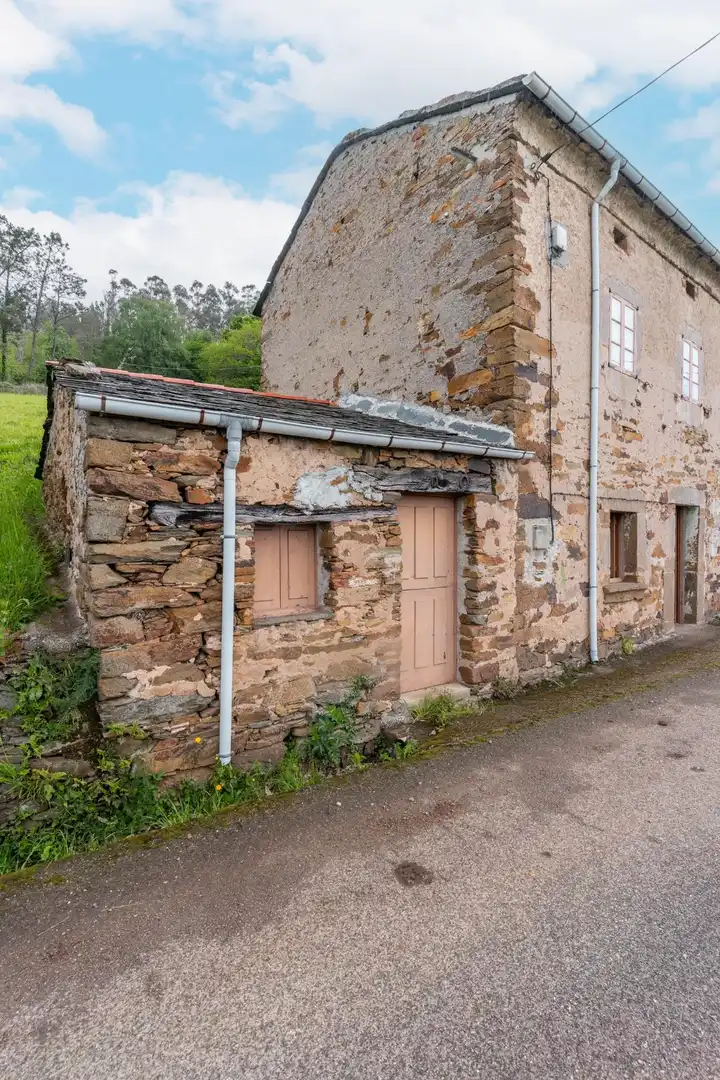 Außenansicht von Haus oder Chalet zum Verkauf in Boal