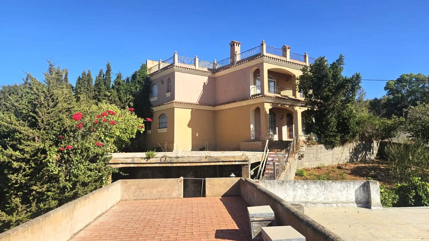 Villa con terrazza in vendita a San Enrique - Guadiaro -  Pueblo Nuevo