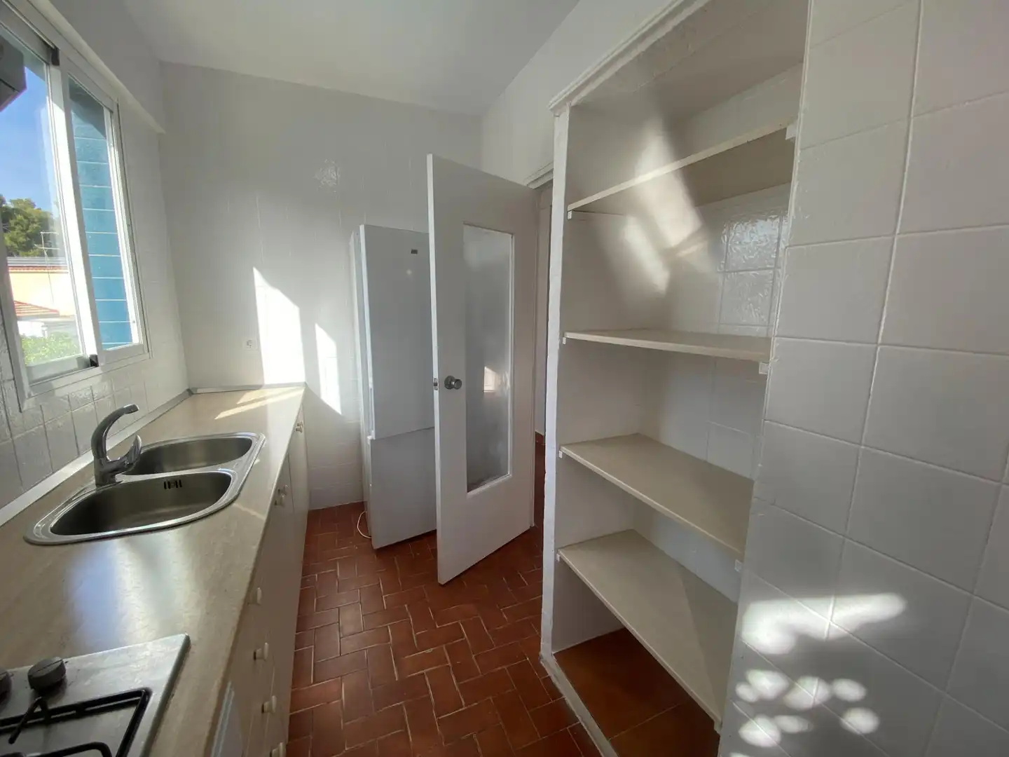 Cocina de Piso de alquiler en Paterna con Jardín privado, Terraza y Piscina comunitaria