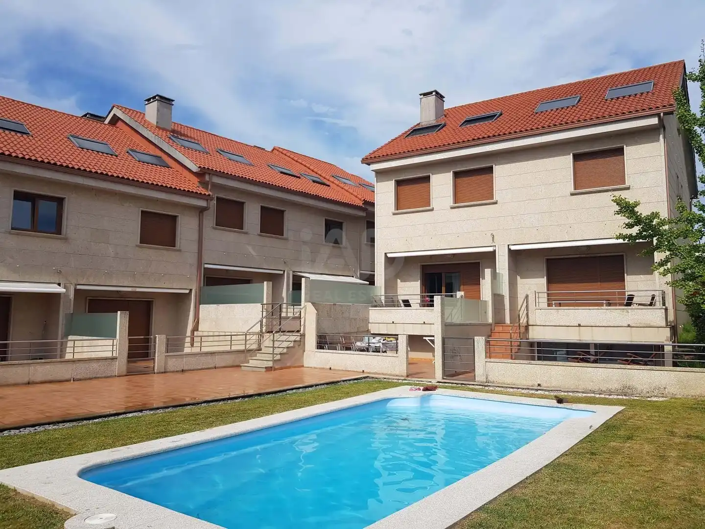 Piscina de Casa o xalet en venda en Sanxenxo amb Calefacció, Terrassa i Piscina