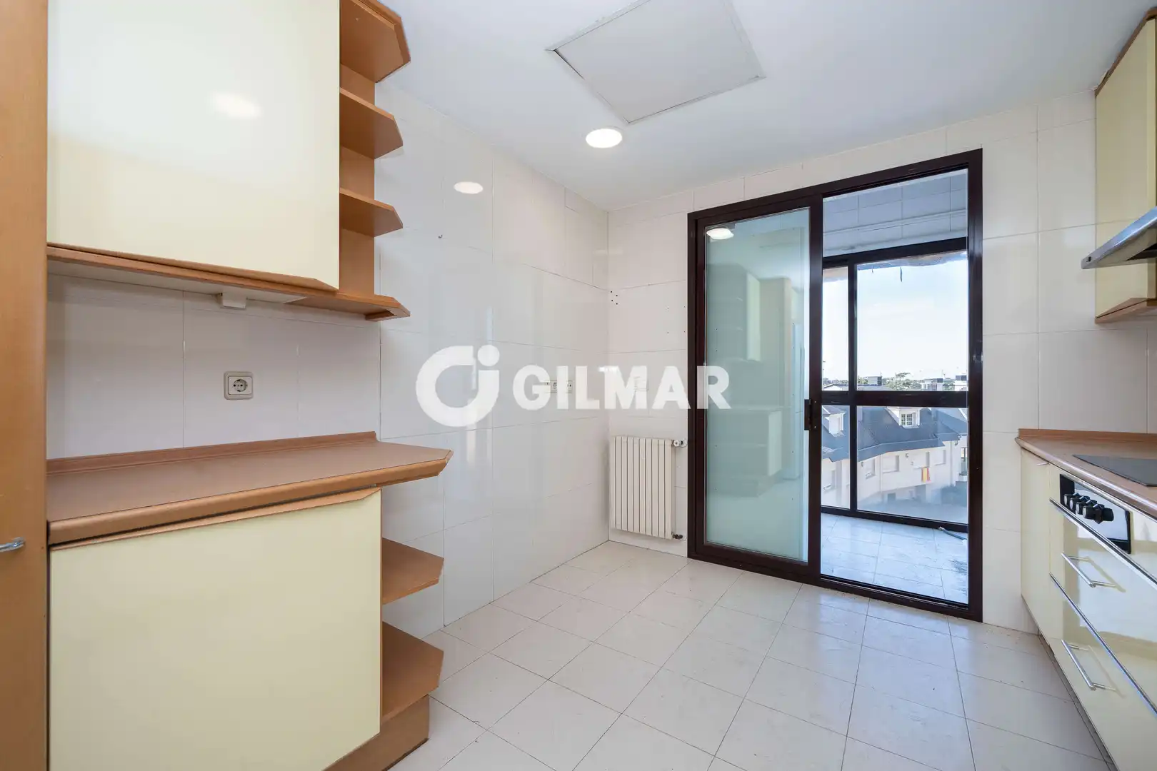 Flat for sale in Madrid  with Heating, Private garden and Storage room