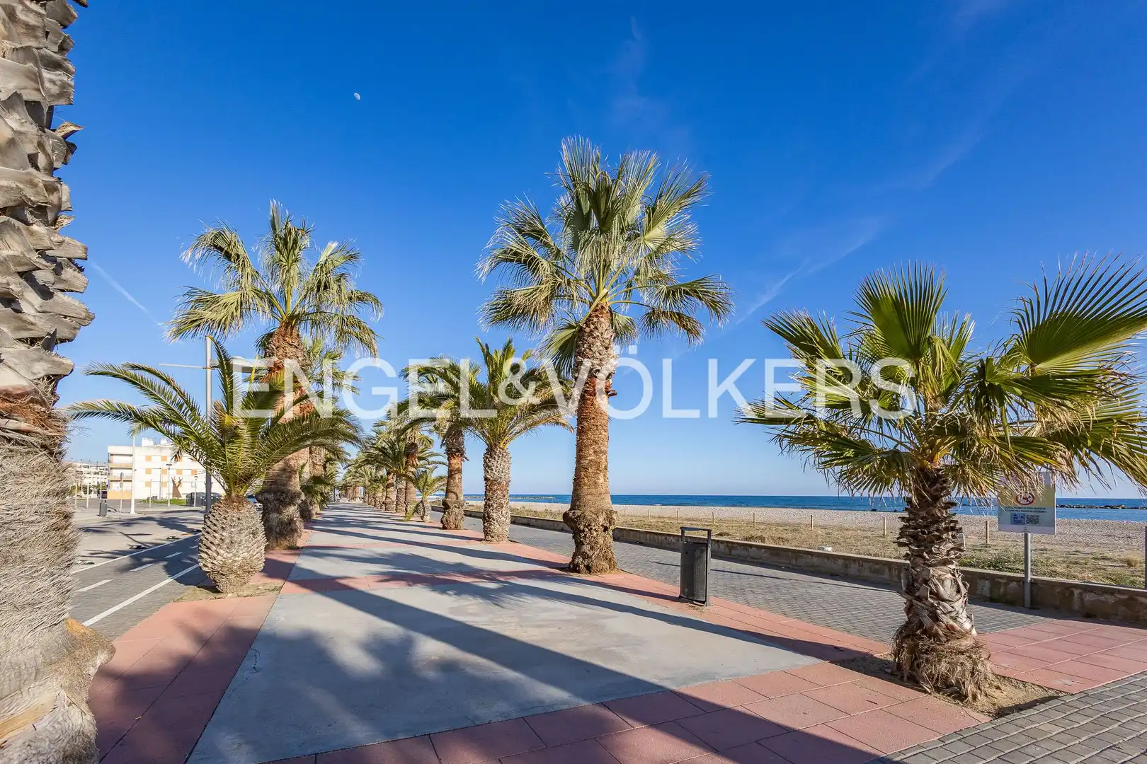 Exterior view of Attic for sale in Cubelles  with Air Conditioner, Heating and Private garden