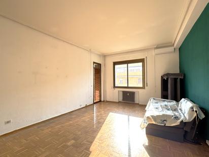 Bedroom of Flat for sale in  Madrid Capital  with Heating and Terrace