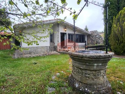 Vista exterior de Casa o xalet en venda en Herradón de Pinares amb Calefacció, Jardí privat i Traster