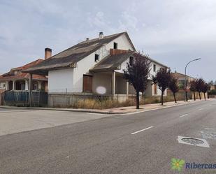 Vista exterior de Casa o xalet en venda en Fontellas amb Terrassa i Balcó