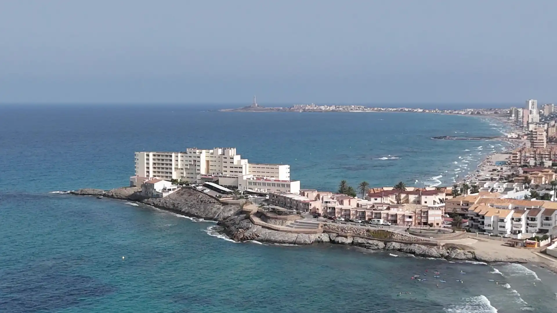 Vista exterior de Casa o xalet en venda en La Manga del Mar Menor amb Aire condicionat, Calefacció i Jardí privat