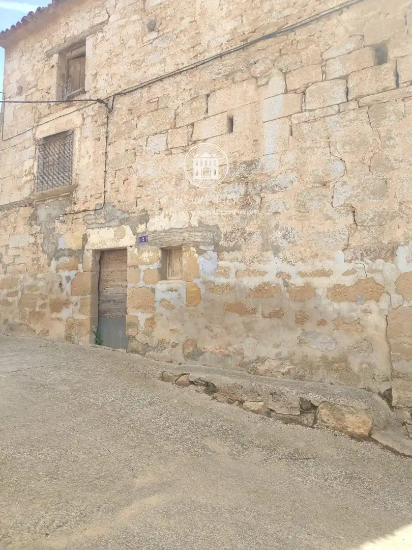 Vista exterior de Casa o xalet en venda en Mazaleón amb Terrassa