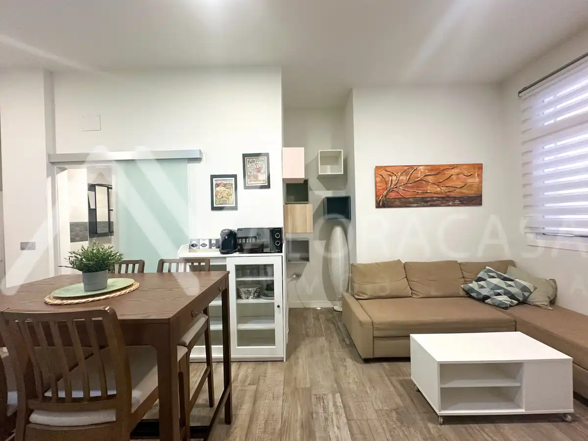 Sala d'estar de Estudi en venda en Málaga amb Moblat