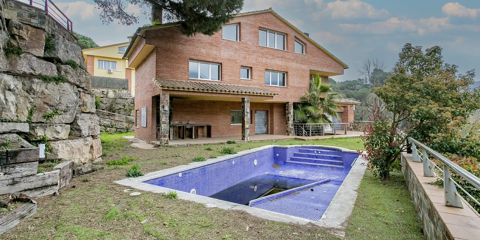 Detached house with pool for sale in C/ Sant Viçent