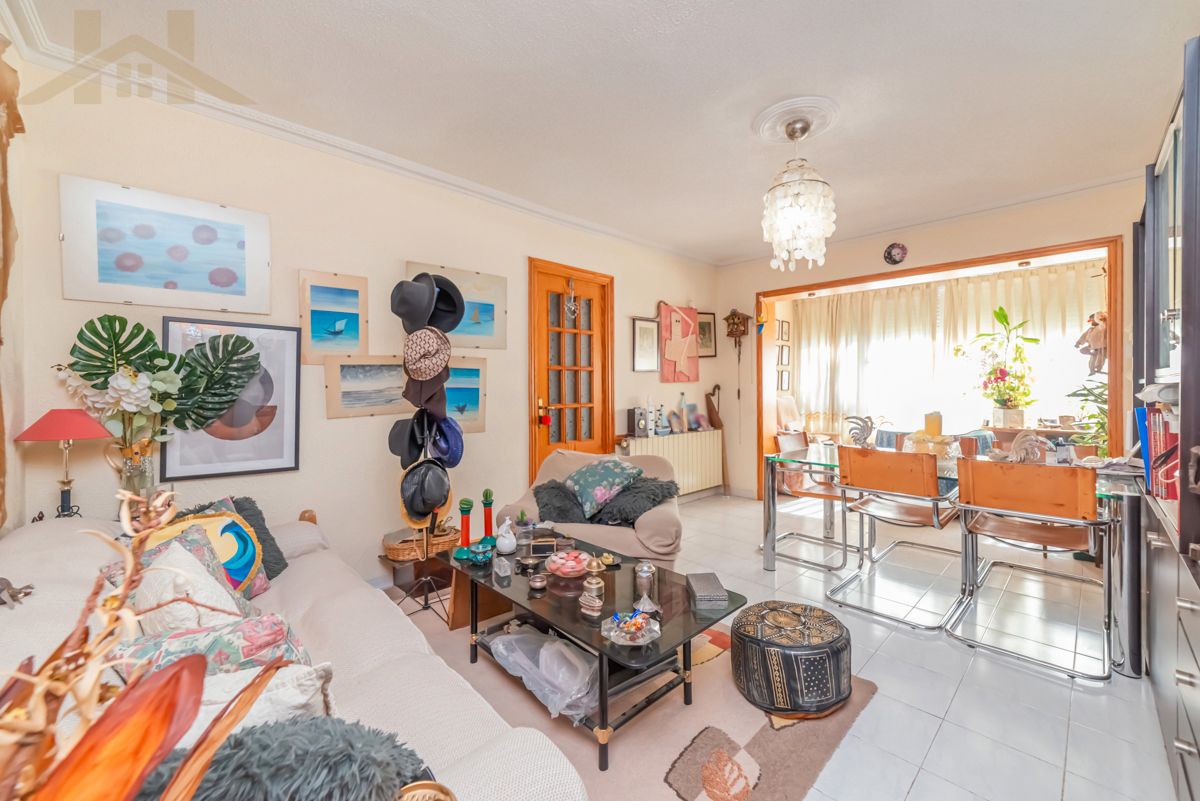 Piso en venta en Calle Santa Isabel, Casco Antiguo