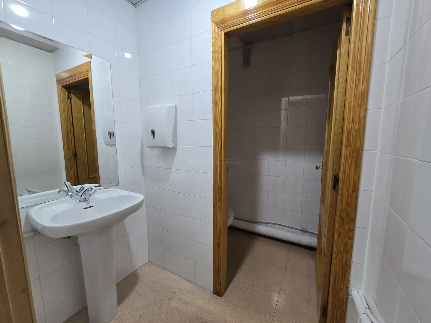 Baño de Oficina en venta en  Logroño con Aire acondicionado y Terraza